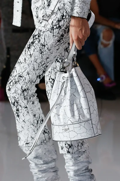 Look 40